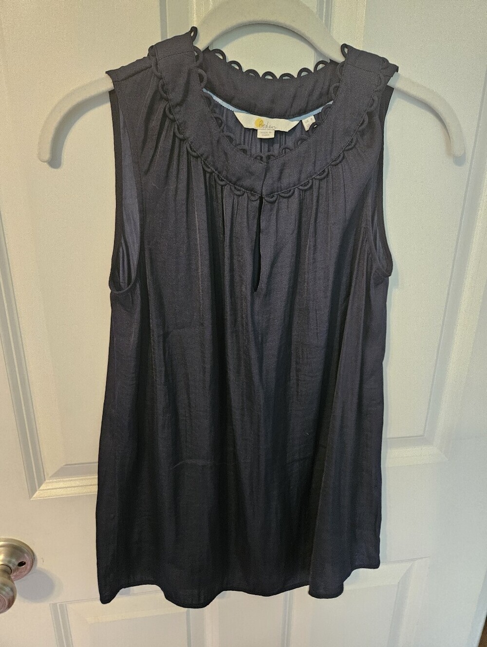 Boden Scallop Collared Tank Top